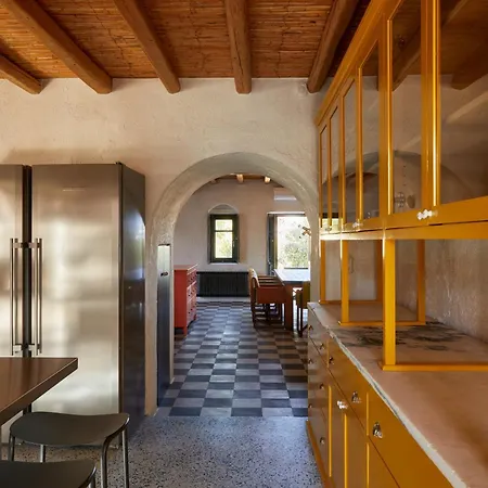 Casa Miel Ampelas